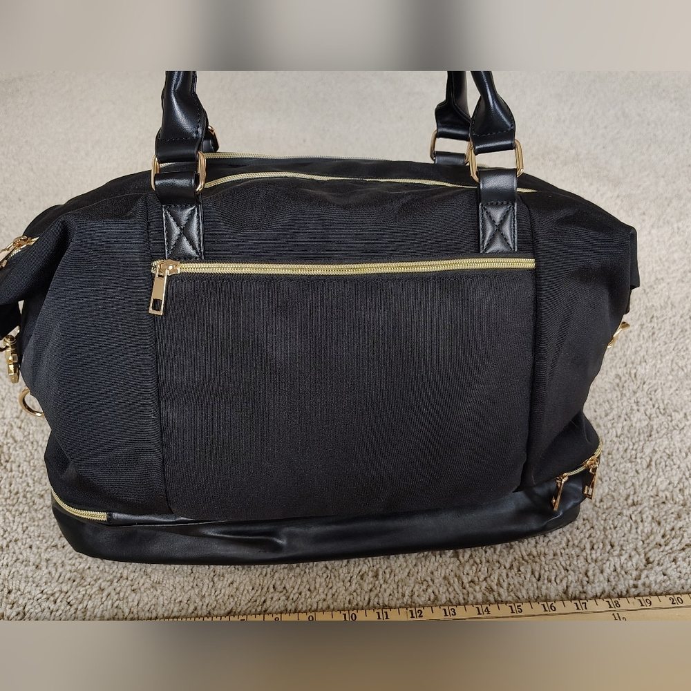 Travel tote NEVER USED - Picture 4 of 13